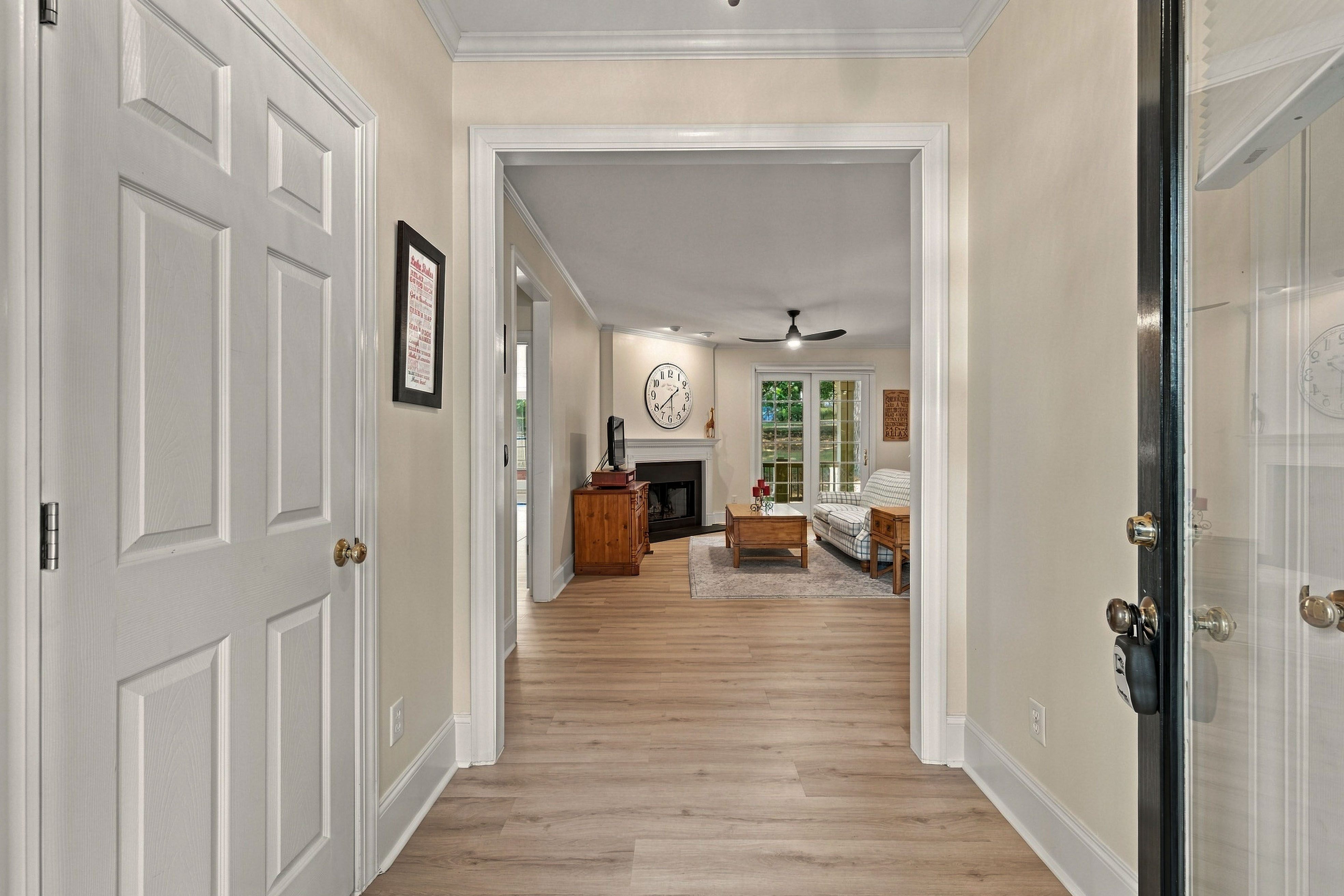 108 Mayfair Court image 6